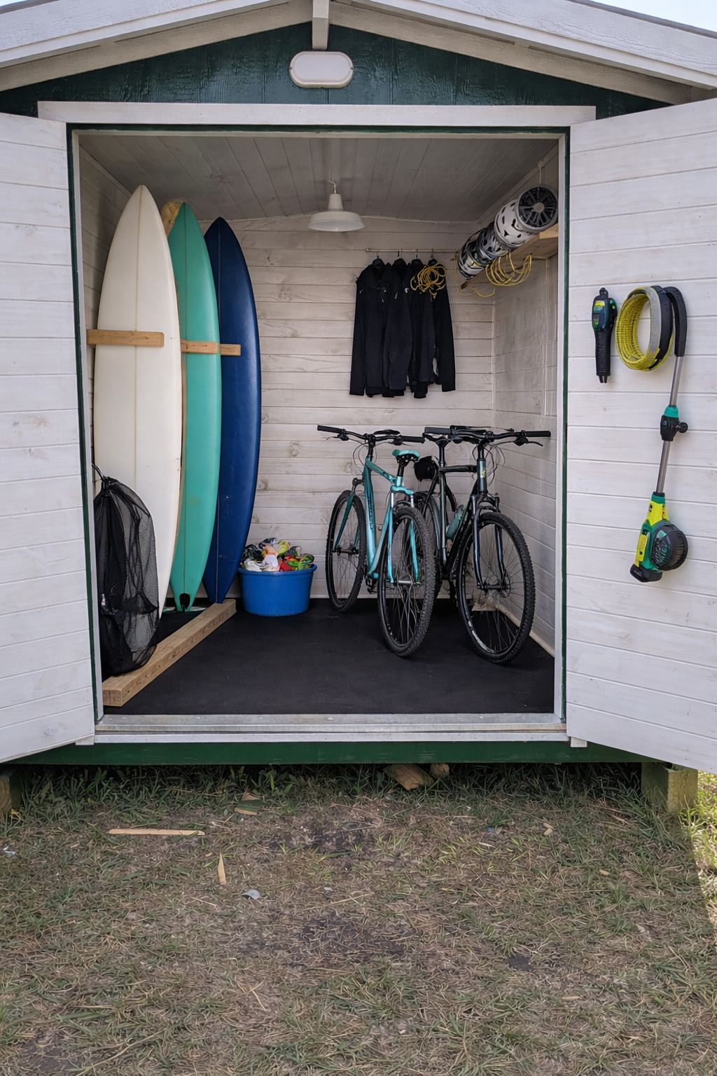 Taller - Guardado de bicicletas y surf